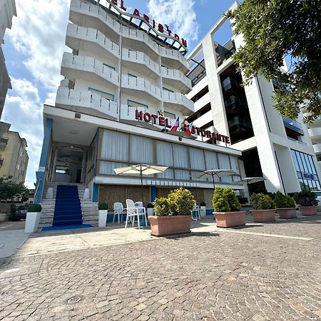 Hotel Ariston Sottomarina Exterior foto